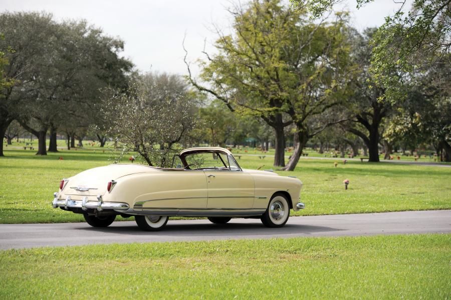  Hudson Custom Commodore Eight Convertible Brougham 1950 года  (фото 3 из 21)